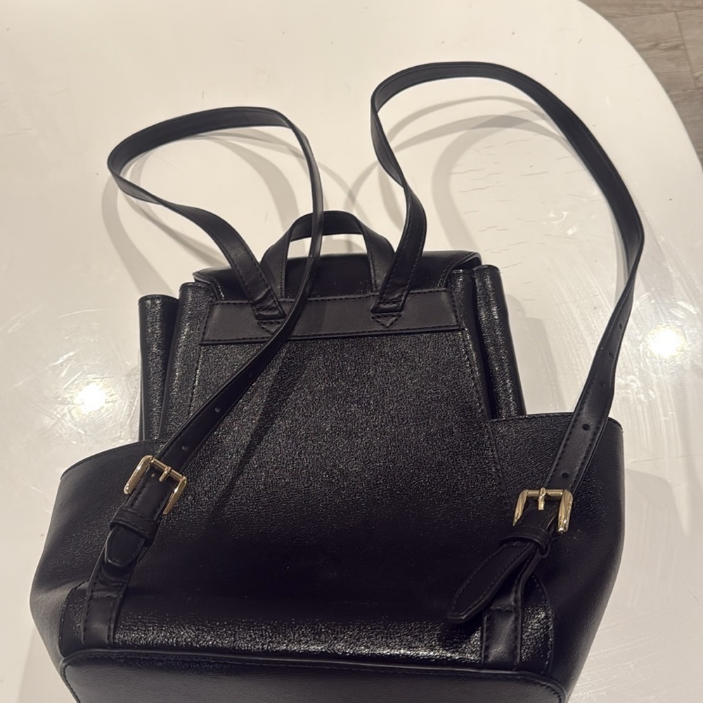 MICHAEL KORS MK LEATHER BLACK MEDIUM BACKPACK - Picture 7 of 9